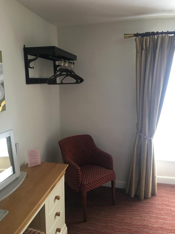 Winston Manor Guesthouse Rooms Churchill  Extérieur photo
