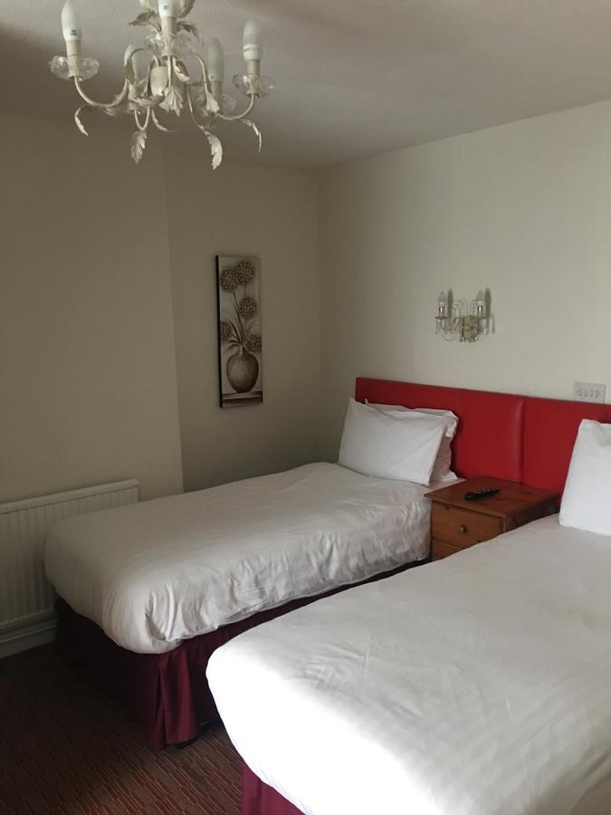 Winston Manor Guesthouse Rooms Churchill  Extérieur photo